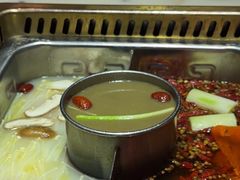 -巴渝瓦肆重庆鲜火锅(宝龙环湖店)