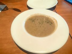 酥皮蘑菇奶油汤-新贝乐意大利餐厅(苏州中心店)