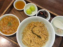 -蟹上黄·蟹黄面·江南糖水(人民广场店)