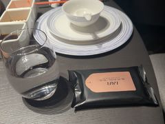 -左庭右院鲜牛肉火锅黑金店(陆家嘴中心店)