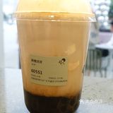 经过一桌人的比对反正就是喜茶完胜了一芳奶茶