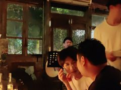 -城墙外BAR