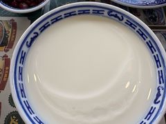 -广信牛奶甜品世家(台东店)