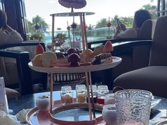 -亚龙湾喜来登·美景台大堂吧