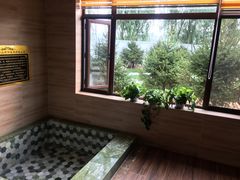 -大连步云山老汤度假山庄