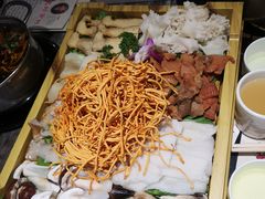 -何鲜菇火锅(大营盘店)