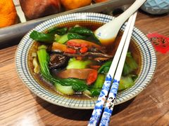 青菜菌菇汤-八珍手工水饺·妈妈的爱(传芳巷店)