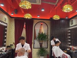 -东方先生国潮男士理发馆