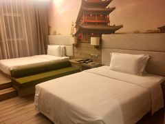 双床房-西安大雁塔科技大学地铁站亚朵酒店