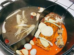 牛油鸳鸯锅-爸爸炒料牛排老火锅(高新店)