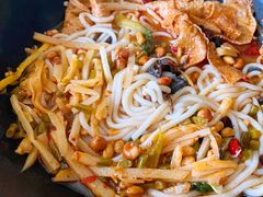 -红鼻子桂林米粉(金唐新光界店)