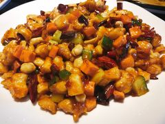 -老六杀猪菜(进乡街店)