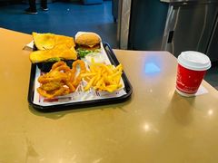 -The Habit Burger Grill 哈比特汉堡(复兴soho店)