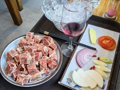 -毛辣果·贵州红酸汤牛肉火锅(西单店)