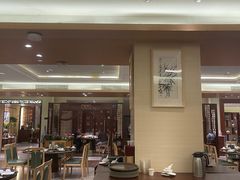 -广州中心皇冠假日酒店·百粤楼