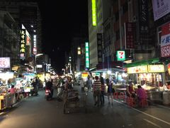 -六合夜市