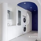 克莱因蓝下的流线型音乐之家 - 蓝境 