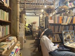 -斯多格书乡(北京大学畅春园店)