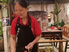 -周小明火锅(黑金冠社区店)