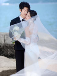 -蒙娜丽莎婚纱摄影(爱城总店)