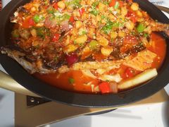 -鸣记脆皮烤鱼·海鲜烤鱼(三八广场店)