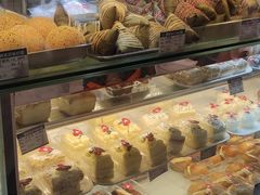 -白玉兰食品甜凤店(合生汇店)
