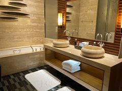 -海南清水湾莱佛士酒店