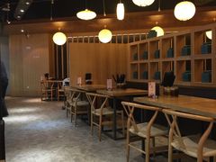 -鸿通城购物中心