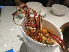 无骨头鸡爪-老佛爷铜炉蛙锅(海岸城店)