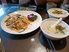 -黄但记老店·陈村粉食府