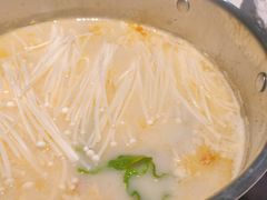 -煲王粤菜餐厅(中侨中心店)