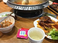 -喇喇排骨火锅·传统韩式脊骨汤(望京西园总店)