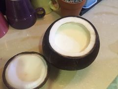 -志龙皇冠吃货椰子铺