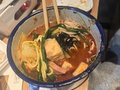 -华府九号海鲜烧烤大排档(龙域店)
