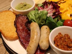 -Common Table · Brunch & Coffee