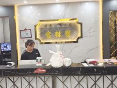 -凤凰路何眼镜香辣蟹(花果园店)
