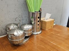 -绿柠食堂(北外滩店)