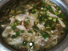 -金良酸菜鱼(宁海路总店)
