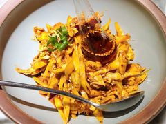 敲糖棒棒鸡-辛香汇·现炒川菜(淮海路百盛店)