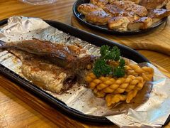 -老东镇啤酒屋海鲜加工·蒸汽海鲜·海鲜烧烤(台东店)