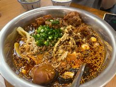 -瑞虹新天地月亮湾