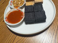 -汉小城·老铫子藕汤·乡野湖北菜(江汉路吉庆街店)