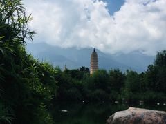 -三塔倒影公园