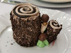 招牌树根蛋糕-莫斯科餐厅