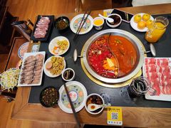 -沸炉重庆老火锅(军事博物馆店)