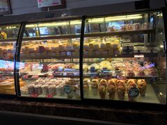 面包甜点陈列柜-味多美(江安路店)