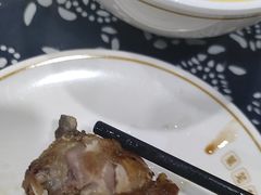 -八两八金·莱芜特色炒鸡(市南漳浦路店)