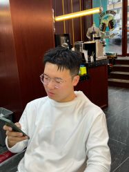 -绅仕門男士理发馆