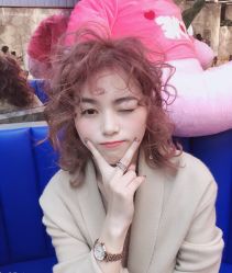 -PE SALON 