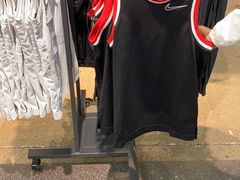 -NIKE上海青浦优选体验店